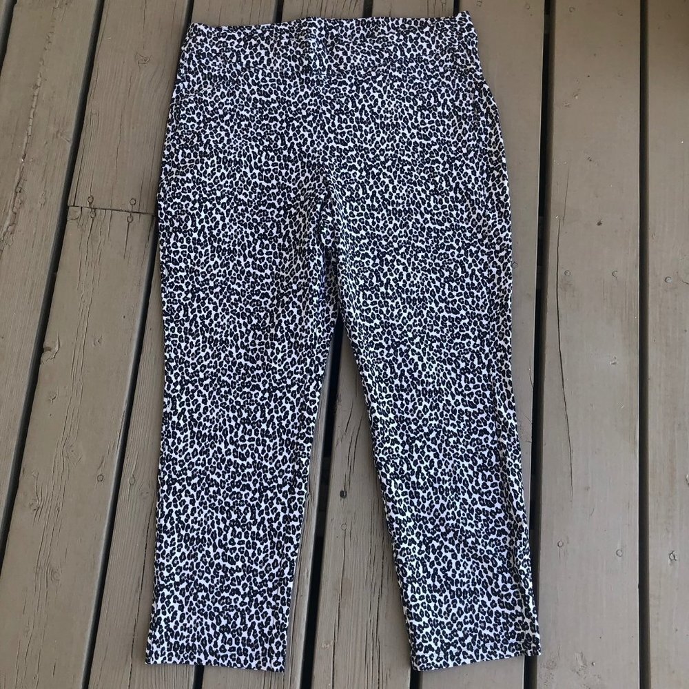 New with Tags! Chico's Travelers Collection Cheetah Charm Crepe Stretch Pant - Picture 14 of 15